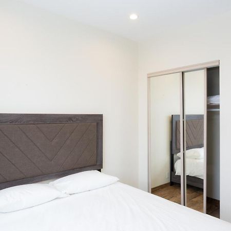 Three-Bedroom Hollywood Condo 로스앤젤레스 외부 사진