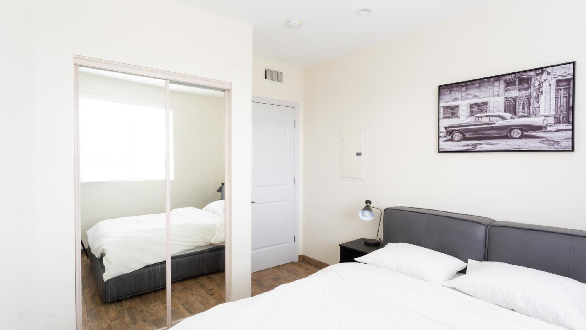 Three-Bedroom Hollywood Condo 로스앤젤레스 외부 사진